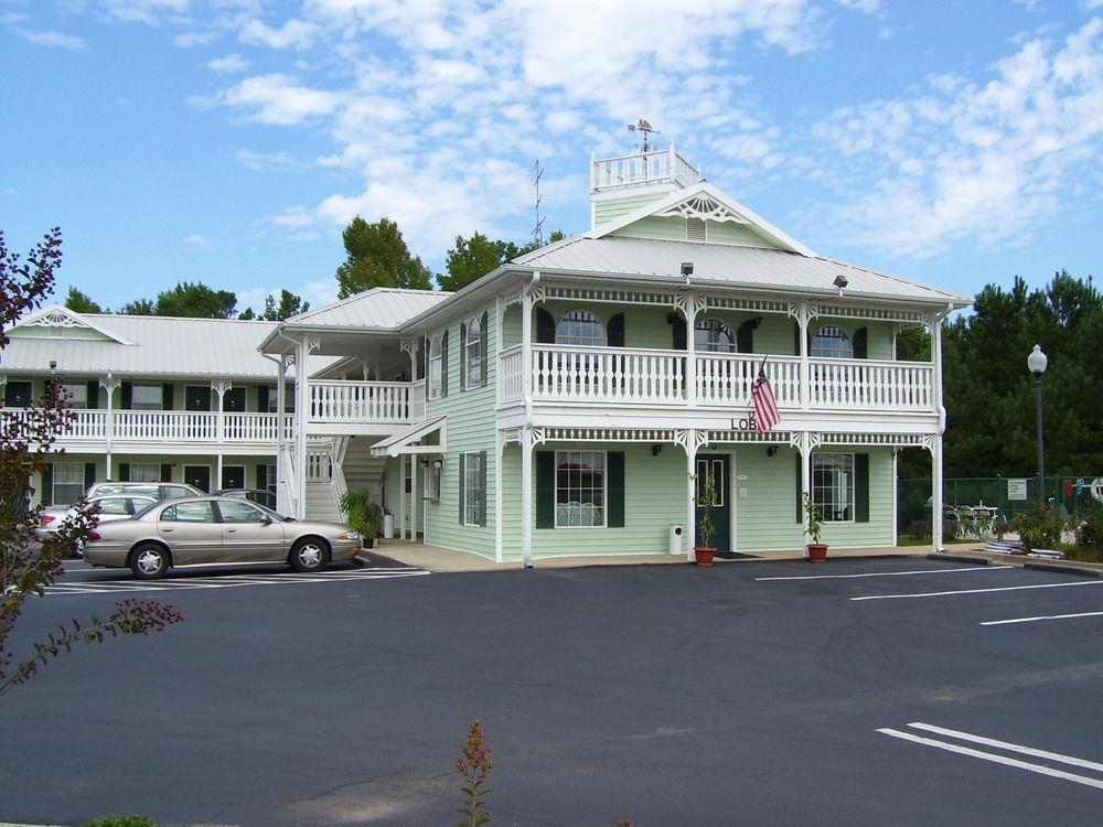 Woodstream Inn Hogansville Exterior photo