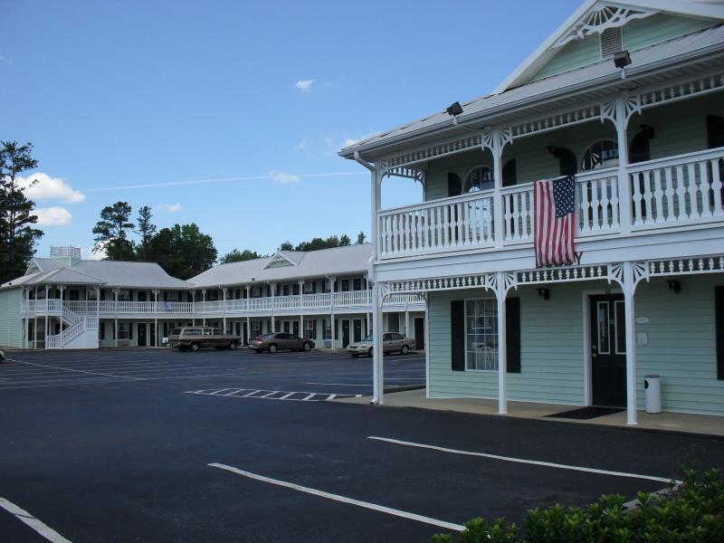 Woodstream Inn Hogansville Exterior photo